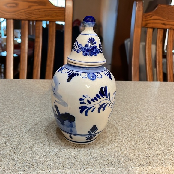 Delft Blue Ginger Jar Vintage - Picture 2 of 9